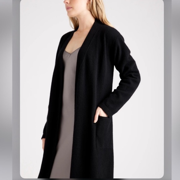 Quince Mongolian Cashmere Belted
Robe/Cardigan - Picture 2 of 13